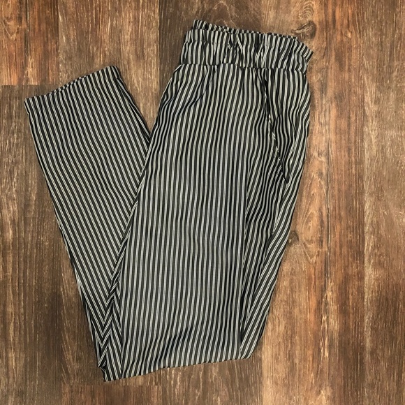PacSun Pants - NWT Pacsun Gray and White Striped Paperbag Pants